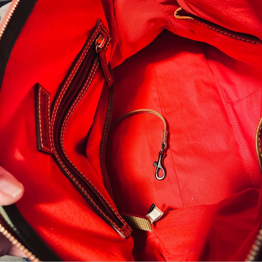 Dooney & Bourke Florentine Leather Domed Buckle Purse Satchel Natural, Dust Bag - Picture 10 of 12